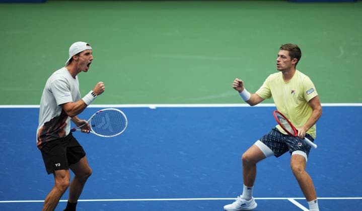 (250907) -- NEW YORK, Sept. 7, 2025 -- Joe Salisbury (L) Neal Skupski celebrate scoring during the men s doubles final match between Marcel Granollers of Spain Horacio Zeballos of Argentina and Joe Salisbury Neal Skupski of Britain at the 2025 US Open tennis championships in New York, the United States, Sept. 6, 2025. ) (SP)U.S.-NEW YORK-TENNIS-US OPEN-MEN S DOUBLES-FINAL WuxXiaoling 