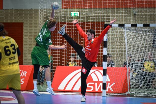 Deutschland: Handball 2. Bundesliga 2025 26, 06.09.2025, 2. Spieltag - HSG Krefeld Niederrhein vs Die Eulen Ludwigshafen - Sporthalle Glockenspitz (Krefeld), Finn Rüspeler (HSG Krefeld Niederrhein, 1) Copyright: xMarkusxVerwimpx