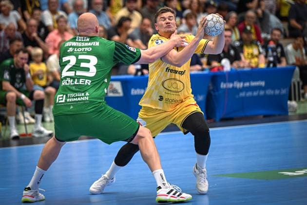 Deutschland: Handball 2. Bundesliga 2025 26, 06.09.2025, 2. Spieltag - HSG Krefeld Niederrhein vs Die Eulen Ludwigshafen - Sporthalle Glockenspitz (Krefeld), Falk Kolodziej (HSG Krefeld Niederrhein, 5) Copyright: xMarkusxVerwimpx