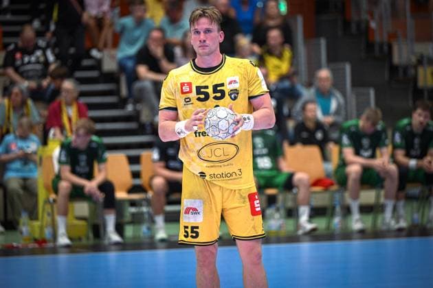 Deutschland: Handball 2. Bundesliga 2025 26, 06.09.2025, 2. Spieltag - HSG Krefeld Niederrhein vs Die Eulen Ludwigshafen - Sporthalle Glockenspitz (Krefeld), Niklas Ingenpaß (HSG Krefeld Niederrhein, 55) Copyright: xMarkusxVerwimpx