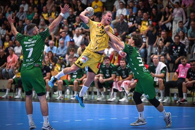 Deutschland: Handball 2. Bundesliga 2025 26, 06.09.2025, 2. Spieltag - HSG Krefeld Niederrhein vs Die Eulen Ludwigshafen - Sporthalle Glockenspitz (Krefeld), Jörn Persson (HSG Krefeld Niederrhein, 34) Copyright: xMarkusxVerwimpx