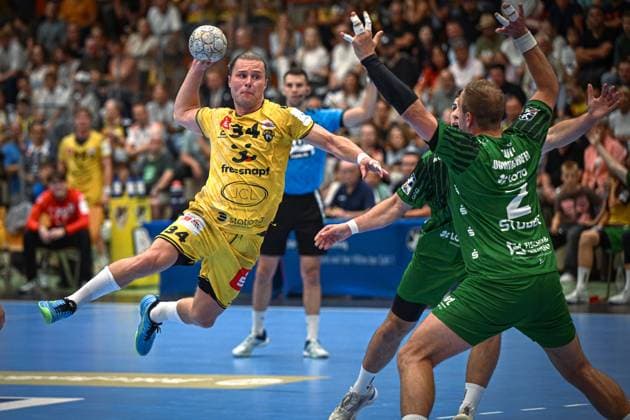 Deutschland: Handball 2. Bundesliga 2025 26, 06.09.2025, 2. Spieltag - HSG Krefeld Niederrhein vs Die Eulen Ludwigshafen - Sporthalle Glockenspitz (Krefeld), Jörn Persson (HSG Krefeld Niederrhein, 34) Copyright: xMarkusxVerwimpx