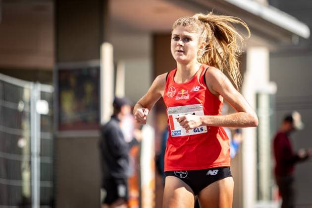 Deutsche Meisterschaften 10km Straßenlauf; Siegburg, 07.09.2025 Konstanze Klosterhalfen (TSV Bayer 04 Leverkusen) unterwegs bei der Straßenlauf-DM; Deutsche Meisterschaften 10km Straßenlauf am 07.09.2025 in Siegburg (Nordrhein-Westfalen). *** German Championships 10km Road Run Siegburg, 07 09 2025 Konstanze Klosterhalfen TSV Bayer 04 Leverkusen on the road at the German Championships 10km Road Run on 07 09 2025 in Siegburg North Rhine-Westphalia Copyright: xBEAUTIFULxSPORTS R.xSchmittx