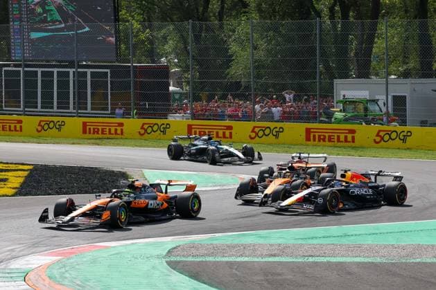Lando Norris (McLaren Formula 1 Team 4), Max Verstappen (Oracle Red Bull Racing 1), Oscar Piastri (McLaren Formula 1 Team 81), Rennen, Grosser Preis von Italien, Motorsport, Herren, Formel 1, 07.09.2025 Monza Lombardei Italien