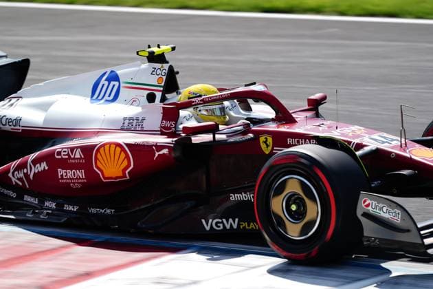 F1 Grand Prix of Italy - Race MONZA, ITALY - SEPTEMBER 07: Lewis Hamilton of Great Britain driving the (44) Scuderia Ferrari HP SF-25 on track during F1 Grand Prix of Italy at Autodromo Nazionale Monza on September 07, 2025 in Monza, Italy. Pier Marco Tacca Anadolu Monza Italy. Editorial use only. Please get in touch for any other usage.  Copyright: x2025xAnadoluxPierxMarcoxTaccax
