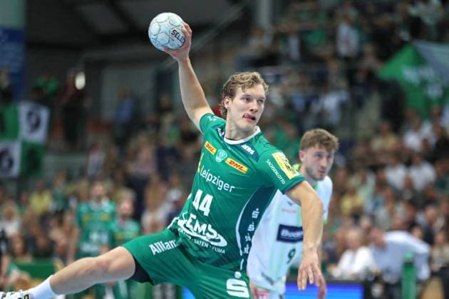 DAIKIN HBL: SC DHfK Leipzig vs. HSG Wetzlar, 07.09.25 Blaer Hinriksson (44, SC DHfK Leipzig) wirft einen Siebenmeter. Handball, DAIKIN HBL, 1. Bundesliga, Saison 2025 2026, 3. Spieltag: SC DHfK Leipzig vs. HSG Wetzlar am 07.09.25 in der Quarterback Immobilien Arena Leipzig. Copyright: xBEAUTIFULxSPORTS JanxKaeferx