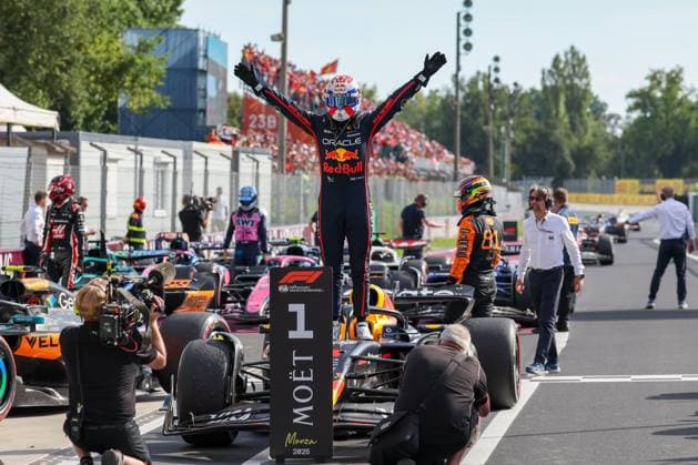 Winner, Sieger, Max Verstappen (Oracle Red Bull Racing 1), Rennen, Grosser Preis von Italien, Motorsport, Herren, Formel 1, 07.09.2025 Monza Lombardei Italien