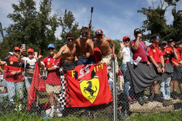 F1 Italian Grand Prix Tifosi during the F1 Grand Prix of Italy at Autodromo Nazionale Monza on September 07, 2025 in Monza, Italy Monza Italy  Copyright: xBeataxZawrzelx originalFilename:zawrzel-f1italia250907_npB0f.jpg