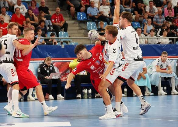 07.09.2025, Deutschland, Bietigheim, Handball 2. Bundesliga, SG BBM Bietigheim vs. VfL Lübeck-Schwartau, Max Prantner (BBM)