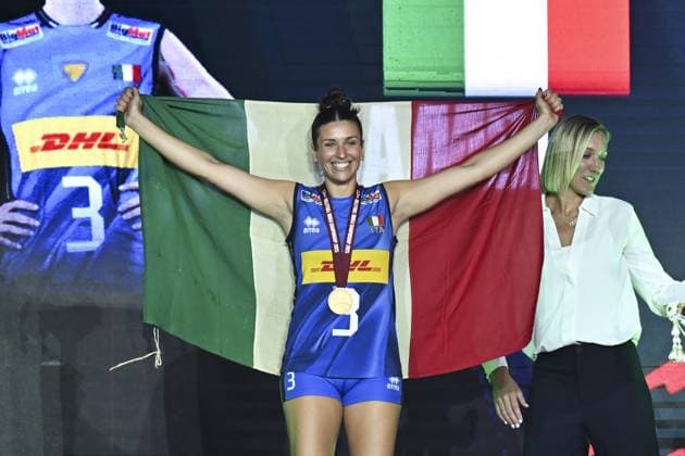 Italy beat Turkiye 3-2 to win FIVB Women’s Volleyball World Championship, WM, Weltmeisterschaft title BANGKOK, THAILAND - SEPTEMBER 07: Players of Italy celebrate after defeating Turkiye at the end of the FIVB Women’s Volleyball World Championship final match at Huamark Indoor Stadium in Bangkok, Thailand, on September 07, 2025. Mustafa Hatiooglu Anadolu Banghok Thailand. Editorial use only. Please get in touch for any other usage.  Copyright: x2025xAnadoluxMustafaxHatiooglux