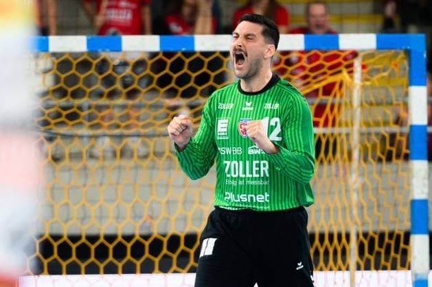 Bietigheim: HBL - 25 26 - SG BBM Bietigheim - VfL Luebeck-Schwartau Torhueter Martin Tomovski (Bietigheim) Jubel Freude Emotion Bietigheim-Bissingen Egetrans Arena Baden-Württemberg Deutschland