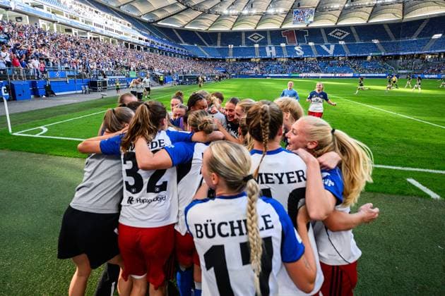 Fußball I Frauen I Saison 2025-2026 I Bundesliga I 1. Spieltag I Hamburger SV - VfL Wolfsburg I 07.09.2025 Hamburger SV Frauen feiert das Tor. Hamburg Volksparkstadion Hamburg Deutschland Copyright: xLobecax xHenningxRohlfsx