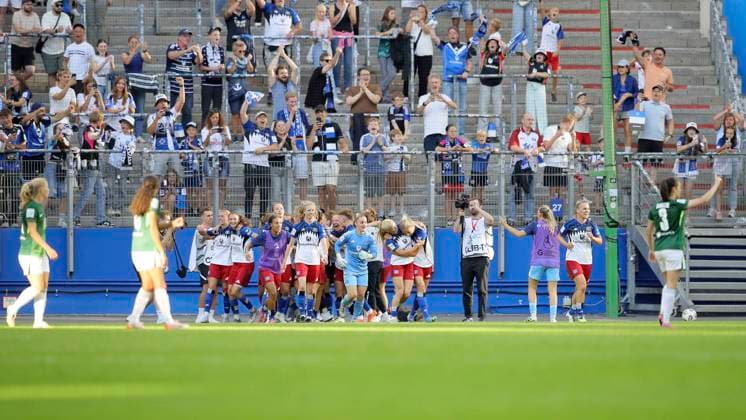 Foto : Jubel bei den Hamburger Damen nach dem 3-3 Ausgleich von Christin MEYER (HSV) Fussball Damen Bundesliga am So. 07.09.2025 Hamburger SV - VfL Wolfsburg