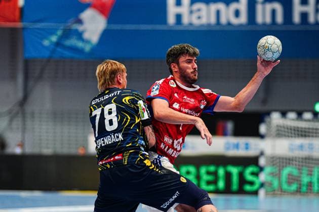 Edwin Aspenbaeck (Rhein-Neckar Loewen, 78), Jacob Lassen (Handball Verein Hamburg, 09) GER, Handball Sport Verein Hamburg vs. Rhein-Neckar Loewen, Handball, 1. Bundesliga, Spieltag 3, Saison 2025 2026, 07.09.2025 GER, Handball Sport Verein Hamburg vs. Rhein-Neckar Loewen, Handball, 1. Bundesliga, Spieltag 3, Saison 2025 2026, 07.09.2025 Hamburg Copyright: xEibner-Pressefoto MarcelxvonxFehrnx EP_MFN