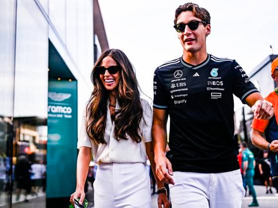 F1 Grand Prix of Italy Carmen Mundt and 63 George Russell of the Mercedes-AMG Petronas Formula One Team, Mercedes W16 Team, are in the pit lane during the FIA Formula One World Championship, WM, Weltmeisterschaft Formula 1 Pirelli Gran Premio d Italia 2025, on September 7, 2025, in Monza, Italy Monza Italy  Copyright: xLucaxBarsalix originalFilename:barsali-notitle250907_npRhh.jpg