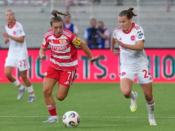 07.09.2025 - Fussball - Saison 2025 2026 - 1. Google Pixel Frauen Bundesliga - 1. Spieltag: 1. FC Union Berlin Frauen FCU - 1. FC Nürnberg Frauen FCN ( Club Clubfrauen) - ChPr - xchxprx - von links : Lisa Heiseler ( 7, 1. FC Union Berlin ) Nastassja Lein (24, 1. FC Nürnberg FCN )