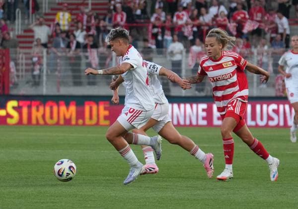 07.09.2025 - Fussball - Saison 2025 2026 - 1. Google Pixel Frauen Bundesliga - 1. Spieltag: 1. FC Union Berlin Frauen FCU - 1. FC Nürnberg Frauen FCN ( Club Clubfrauen) - ChPr - xchxprx - von links : Aneta Polaskova (26, 1. FC Nürnberg FCN ) Jenny Hipp ( 27, 1. FC Union Berlin )