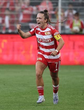 Lisa Heiseler jubelt nach 1:0 Freude Emotion Jubel Fußball Fussball 1. Bundesliga Damen Frauen Saison 2025 2026 07.09.2025 1.FC Union Berlin vs. 1.FC Nürnberg FCN DFL regulations prohibit any use of photographs as image sequences and or quasi-video
