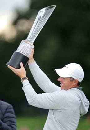2025 Amgen Irish Open, The K Club, Kildare 7 9 2025 Rory McIlroy McIlroy celebrates with the Amgen Irish Open trophy Rory McIlroy McIlroy celebrates with the Amgen Irish Open trophy 7 9 2025  Copyright: x INPHO BryanxKeanex BK1_0621