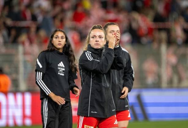 Fußball, Frauen, Saison 2025 2026, Google Pixel Frauen-Bundesliga (1. Spieltag), 1. FC Union Berlin - 1. FC Nürnberg, v, l. Fatma Sakar (1. Frauen 1. FC Union), Lisa Heiseler (1. Frauen 1. FC Union), Enttäuschung nach Abpfiff, 07.09. 2025, Copyright: xMatthiasxKochx