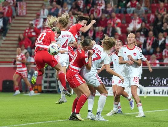 07.09.2025 - Fussball - Saison 2025 2026 - 1. Google Pixel Frauen Bundesliga - 1. Spieltag: 1. FC Union Berlin Frauen FCU - 1. FC Nürnberg Frauen FCN ( Club Clubfrauen) - ChPr - xchxprx - von links : Eileen Campbell ( 10, 1. FC Union Berlin ) Luisa Guttenberger (4, 1. FC Nürnberg FCN ) Samantha Steuerwald ( 19, 1. FC Union Berlin ) Beatrix Fördos Foerdos Fordos (27, 1. FC Nürnberg FCN )