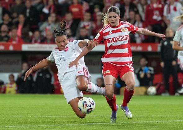 07.09.2025 - Fussball - Saison 2025 2026 - 1. Google Pixel Frauen Bundesliga - 1. Spieltag: 1. FC Union Berlin Frauen FCU - 1. FC Nürnberg Frauen FCN ( Club Clubfrauen) - ChPr - xchxprx - von links : Clara Fröhlich (5, 1. FC Nürnberg FCN ) Eileen Campbell ( 10, 1. FC Union Berlin )