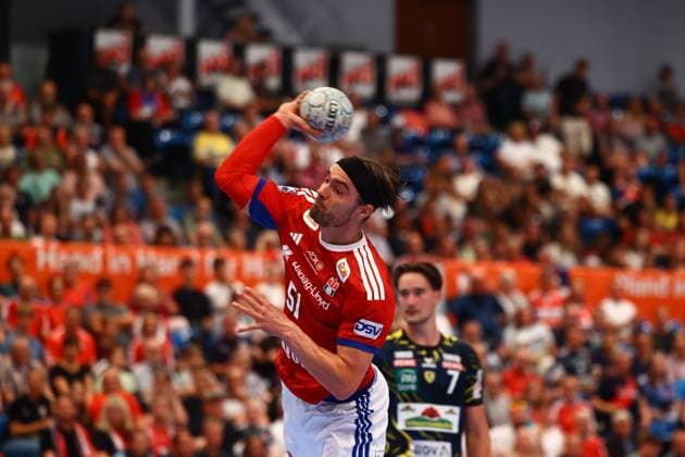 Handball I Herren I Saison 2025 2026 I Bundesliga I 3. Spieltag I HSV Hamburg -Rhein-Neckar Löwen I 07.09.2025 Casper Ulrich Mortensen (51, HSV Hamburg) Hamburg Alsterdorfer Sporthalle Hamburg Deutschland Copyright: xLobeca RalfxHomburgx