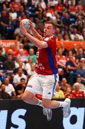 Handball I Herren I Saison 2025 2026 I Bundesliga I 3. Spieltag I HSV Hamburg -Rhein-Neckar Löwen I 07.09.2025 Moritz Sauter (33, HSV Hamburg) Hamburg Alsterdorfer Sporthalle Hamburg Deutschland Copyright: xLobeca RalfxHomburgx