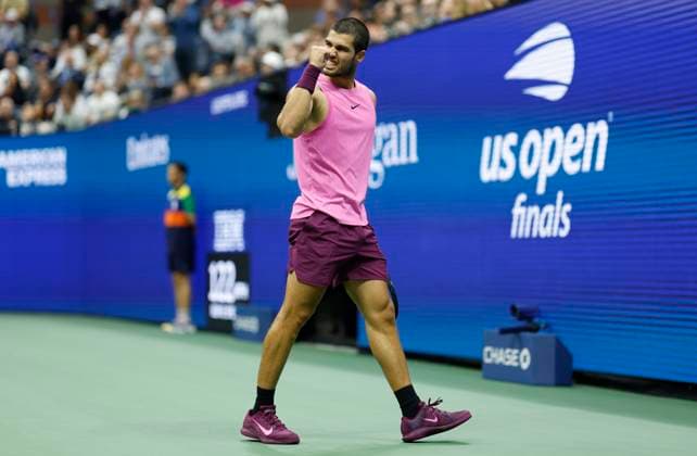 Carlos Alcaraz of Spain reacts after winning a point against Jannik Sinner of Italy in the third set in the Men s Finals of the 2025 US Open Tennis Championship in Arthur Ashe Stadium at the USTA Billie Jean King National Tennis Center in Flushing Meadows, New York, on Sunday, September 7, 2025.  NYP20250907165 COREYxSIPKIN