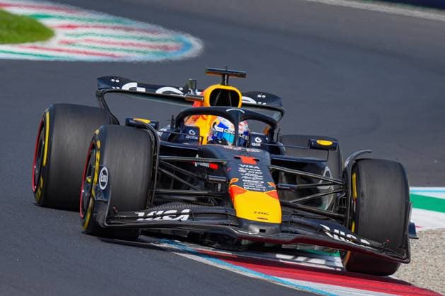 MOTORI - Formula 1 - Pirelli Gran Premio d Italia 2025 Max Verstappen of Netherlands driving the (1) Oracle Red Bull Racing RB21 during Pirelli Gran Premio d Italia 2025, Formula 1 Championship in Monza, Italy, September 07 2025 Monza Italy  Copyright: xIPAxSport ABACAx