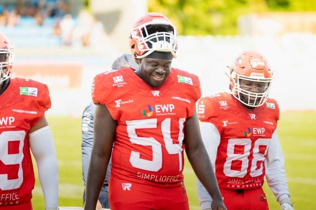 Joel Shebioba (Potsdam Royals, 54) walks into cabin, Dresden Monarchs vs Potsdam Royals, American Football, German Football League , Week 18, Season 2025, 06.09.2025, Dresden Heinz-Steyer Stadion Sachsen Germany Copyright: xFootxBowl Julien-MariusxKrügerx