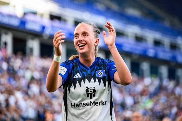 Fußball I Frauen I Saison 2025-2026 I Bundesliga I 1. Spieltag I Hamburger SV - VfL Wolfsburg I 07.09.2025 Victoria Schulz (19, Hamburger SV) Hamburg Volksparkstadion Hamburg Deutschland *** Soccer I Women I Season 2025 2026 I Bundesliga I 1 Matchday I Hamburger SV VfL Wolfsburg I 07 09 2025 Victoria Schulz 19, Hamburger SV Hamburg Volksparkstadion Hamburg Germany Copyright: xLobecax xHenningxRohlfsx