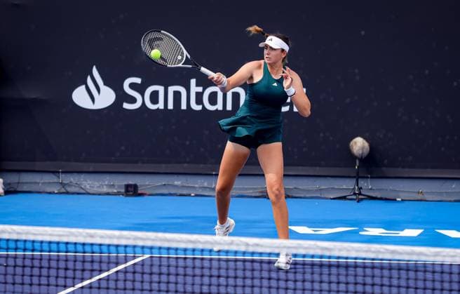 WTA, Tennis Damen GIUADALAJARA 250 OPEN WTA GUADALAJARA 250 OPEN STAKUSIC VS SHYMANOVIC 07092025 GUADALAJARA, JALISCO Action photo of Marina Stakusic of Canada, during the WTA Guadalajara 250 Open, held at the Centro Panamericano de Tenis of Guadalajara, Jalisco, Mexico. Foto de accion de Marina Stakusic de Canada durante el WTA Guadalajara 250 Open, celebrado en el Centro Panamericano de Tenis de Guadalajara, Jalisco, Mexico PHOTO BY IMAGENSHOP AGENCIA FOTOGRAFICA GUADALAJARA JALISCO MEXICO Copyright: xIMAGENSHOPxAGENCIAxFOTOGRAFICAx