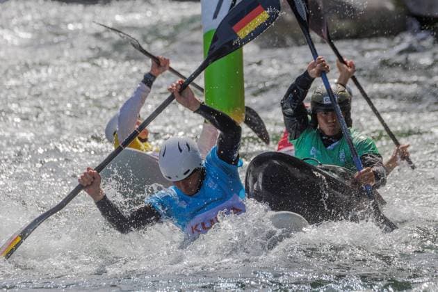 In Front . . . Noah HEGGE (GER, KSA Augsburg). Kanuslalom, Kajak Cross. Kanuslalom Weltcup - Finale 2025, am 7.09.2025 in Augsburg, O L Y M P I A E I S K A N A L, Deutschland. Quelle Copyright Credit : Oryk HAIST *** In Front Noah HEGGE GER, KSA Augsburg Canoe Slalom, Kayak Cross Canoe Slalom World Cup Final 2025, on 7 09 2025 in Augsburg, O L Y M P I A E I S K A N A L, Germany Source Copyright Credit Oryk HAIST xKANUSLALOM-KXx