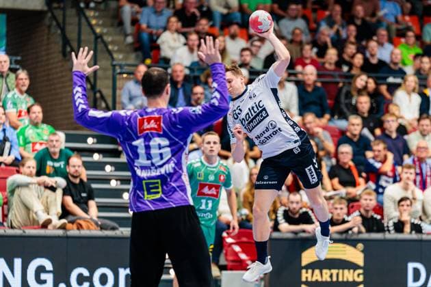 v.l. Tibor Ivanisevic (GWD Minden, 16), Domen Novak (SG Flensburg-Handewitt, 63) GER, GWD Minden vs. SG Flensburg-Handewitt, Handball, 1. Bundesliga, 3. Spieltag, Spielzeit 2025 2026, 08.09.2025 GER, GWD Minden vs. SG Flensburg-Handewitt, Handball, 1. Bundesliga, 3. Spieltag, Spielzeit 2025 2026, 08.09.2025 Luebbecke Copyright: xEibner-Pressefoto JanxRollingerx EP_JSK