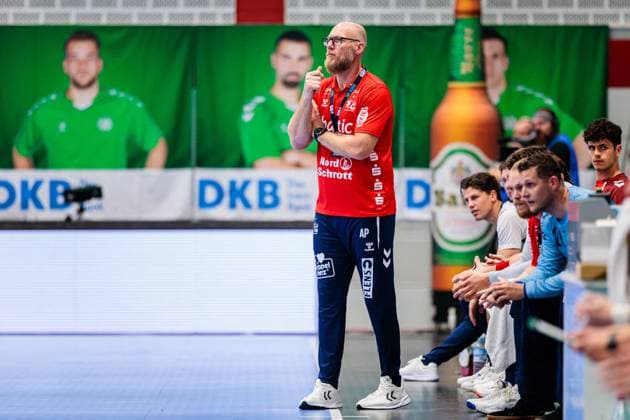 Ales Pajovic (SG Flensburg-Handewitt, Trainer) GER, GWD Minden vs. SG Flensburg-Handewitt, Handball, 1. Bundesliga, 3. Spieltag, Spielzeit 2025 2026, 08.09.2025 GER, GWD Minden vs. SG Flensburg-Handewitt, Handball, 1. Bundesliga, 3. Spieltag, Spielzeit 2025 2026, 08.09.2025 Luebbecke Copyright: xEibner-Pressefoto JanxRollingerx EP_JSK