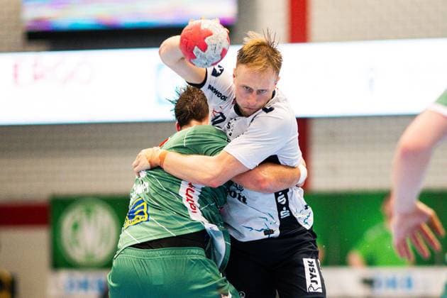 08.09.2025 - Handball, 2025 2026, 1. Bundesliga, 3. Spieltag, GWD Minden - SG Flensburg-Handewitt: (L-R) Tom Bergner (Minden), Marko Grgic (Flensburg)