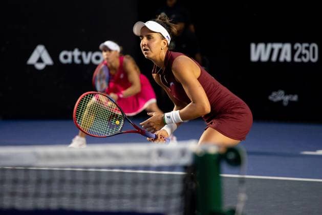 WTA, Tennis Damen 250 SP OPEN SaO PAULO, SP - 08.09.2025: WTA 250 SP OPEN - Marking the return of the professional women& 39;s tennis circuit to the capital of Sao Paulo after 25 years, the SP Open, WTA 250 of Sao Paulo, takes place from September 6th to 14th at Parque Villa Lobos. In the photo, Laura PIgossi and Ingrid Martins in a Brazilian doubles match against Bia Haddad Maia and Ana Candiotto on Monday night (08). (Photo: Rodilei Morais Fotoarena) x2803453x  RodileixMorais