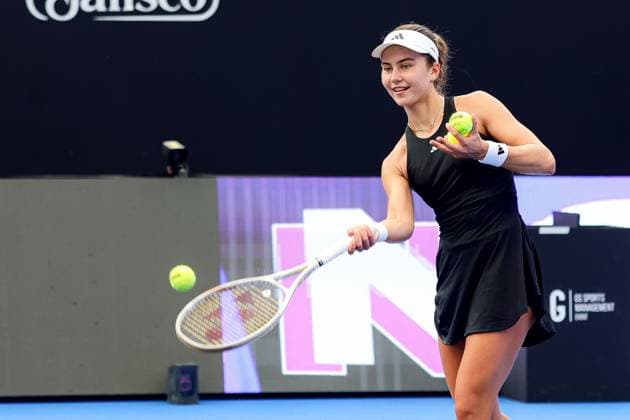 WTA, Tennis Damen GUADALAJARA 250 OPEN WTA GUADALAJARA 250 OPEN KAWA VS JOVIC 08092025 GUADALAJARA, JALISCO Action photo of Iva Jovic of the USA, during day 1 the WTA Guadalajara 250 Open, held at the Centro Panamericano de Tenis of Guadalajara, Jalisco, Mexico. Foto de accion de Iva Jovic de Estados Unidos, durante el dia 1 del WTA Guadalajara 250 Open, celebrado en el Centro Panamericano de Tenis de Guadalajara, Jalisco, Mexico PHOTO BY IMAGENSHOP AGENCIA FOTOGRAFICA GUADALAJARA JALISCO MEXICO Copyright: xIMAGENSHOPxAGENCIAxFOTOGRAFICAx