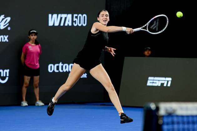 WTA, Tennis Damen GUADALAJARA 250 OPEN WTA GUADALAJARA 250 OPEN SAKKARI VS JACQUEMOT 08092025 GUADALAJARA, JALISCO. Action photo of Elsa Jacquemot of France, during day 1 the WTA Guadalajara 250 Open, held at the Centro Panamericano de Tenis of Guadalajara, Jalisco, Mexico. Foto de accion de Elsa Jacquemot de Francia, durante el dia 1 del WTA Guadalajara 250 Open, celebrado en el Centro Panamericano de Tenis de Guadalajara, Jalisco, Mexico PHOTO BY IMAGENSHOP AGENCIA FOTOGRAFICA GUADALAJARA JALISCO MEXICO Copyright: xIMAGENSHOPxAGENCIAxFOTOGRAFICAx