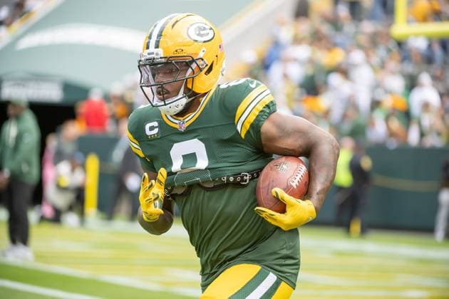 September 7, 2025: Green Bay Packers running back Josh Jacobs (8) warms up before a game against the Detroit Lions in Green Bay, WI. Packers defeated Lions, 27-13. Cal Media. Green Bay United States of America - ZUMAc04_ 20250908_zma_c04_096 Copyright: xKirstenxSchmittx