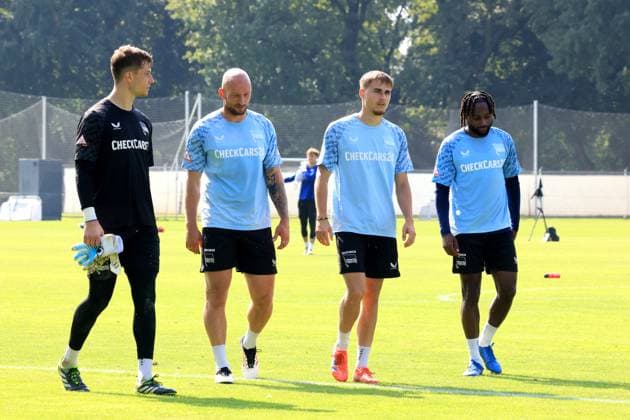DEU, DFL, 2. FBL Hertha BSC, Training, 09.09.2025, Sportforum, Berlin, DEU, DFL, 2. FBL Hertha BSC, Training, im Bild Tjark Ernst (Hertha BSC Berlin 1), Marten Winkler (Hertha BSC Berlin 22), Toni Leistner (Hertha BSC Berlin 37), Deyovaisio Zeefuik (Hertha BSC Berlin 42) DFL - regulations prohibit any use of Photographs as image sequences and or quasi-video