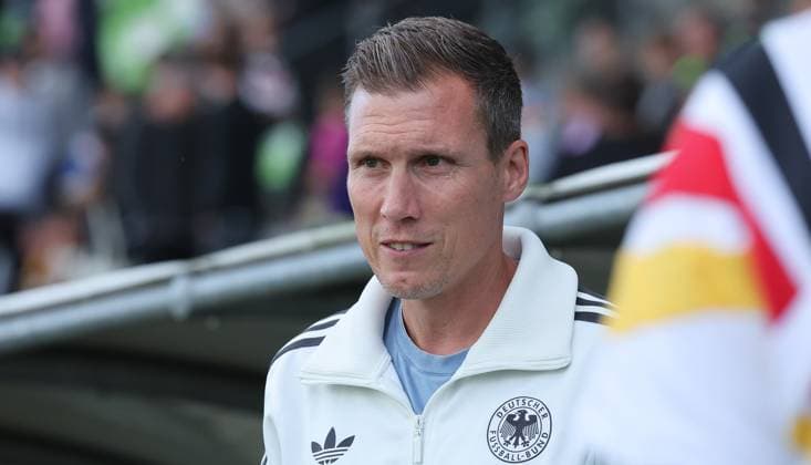 Reutlingen , Fußball Länderspiel U20 Deutschland vs. U20 Italien , Trainer Hannes Wolf ( GER )