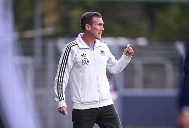 Fussball U 20 Test -Laenderspiel in Reutlingen 09.09.2025 Deutschland - Italien Trainer Hannes Wolf (Deutschland)