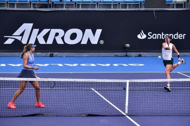 WTA, Tennis Damen GUADALAJARA 250 OPEN WTA GUADALAJARA 250 OPEN BARTUNKOVA KASINTSEVA SANTAMARIA TANG 09092025 GUADALAJARA, JALISCO. Action photo of Nikola Bartunkova and Victoria Jimenez Kasintseva during day 2 the WTA Guadalajara 250 Open, held at the Centro Panamericano de Tenis of Guadalajara, Jalisco, Mexico. Foto de accion de Nikola Bartunkova y Victoria Jimenez Kasintseva, durante el dia 2 del WTA Guadalajara 250 Open, celebrado en el Centro Panamericano de Tenis de Guadalajara, Jalisco, Mexico PHOTO BY IMAGENSHOP AGENCIA FOTOGRAFICA GUADALAJARA JALISCO MEXICO Copyright: xIMAGENSHOPxAGENCIAxFOTOGRAFICAx