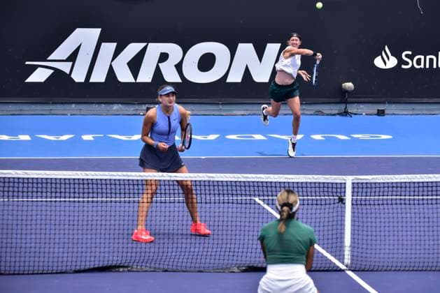 WTA, Tennis Damen GUADALAJARA 250 OPEN WTA GUADALAJARA 250 OPEN BARTUNKOVA KASINTSEVA SANTAMARIA TANG 09092025 GUADALAJARA, JALISCO. Action photo of Nikola Bartunkova and Victoria Jimenez Kasintseva during day 2 the WTA Guadalajara 250 Open, held at the Centro Panamericano de Tenis of Guadalajara, Jalisco, Mexico. Foto de accion de Nikola Bartunkova y Victoria Jimenez Kasintseva, durante el dia 2 del WTA Guadalajara 250 Open, celebrado en el Centro Panamericano de Tenis de Guadalajara, Jalisco, Mexico PHOTO BY IMAGENSHOP AGENCIA FOTOGRAFICA GUADALAJARA JALISCO MEXICO Copyright: xIMAGENSHOPxAGENCIAxFOTOGRAFICAx