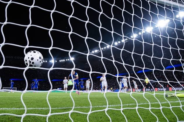FOOTBALL : France vs Islande - Paris - 09 09 2025 Photo taken with a remote camera - Kylian Mbappe ( 10 - France ) beats Elias Rafn Olafsson ( 1 - Iceland ) and scores his penalty during the European Qualifying round match between France and Iceland at Parc des Princes on September 09, 2025 in Paris, France. ( Photo by Federico Pestellini PsnewZ ) - Parc des PrincesFrance  Copyright: xFedericoxPestellinix