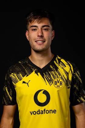 Borussia Dortmund; 1. BL, Porträttermin 2025 2026 Borussia Dortmund; 1. BL, Porträttermin 2025 2026 Aaron Anselmino; Borussia Dortmund; 1. BL, Porträttermin 2025 2026 Foto: Borussia Dortmund Hendrik Deckers via Revierfoto Dortmund Trainingsgelände Hohenbuschei Nordrhein-Westfalen Deutschland