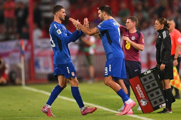 SERBIA vs ENGLAND DUSAN VLAHOVIC and ALEKSANDAR MITROVIC football Serbia vs England FIFA World Cup, WM, Weltmeisterschaft, Fussball qualification match at Rajko Mitic stadium, Belgrade 09.09.2025 Foto: FOOTBALL, SERBIA, ENGLAND, FIFA WORLD CUP QUALIFICATIONS MATCH Beograd Rajko Mitic stadium Serbia Copyright: xMarkoxMetlas xMNxPressx