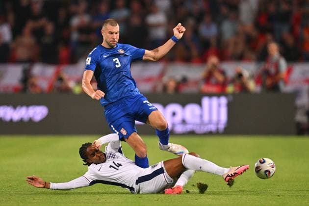 SERBIA vs ENGLAND STRAHINJA PAVLOVIC vs DJED SPENCE football Serbia vs England FIFA World Cup, WM, Weltmeisterschaft, Fussball qualification match at Rajko Mitic stadium, Belgrade 09.09.2025 Foto: FOOTBALL, SERBIA, ENGLAND, FIFA WORLD CUP QUALIFICATIONS MATCH Beograd Rajko Mitic stadium Serbia Copyright: xMarkoxMetlas xMNxPressx